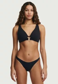 Chantelle Winkel -Chantelle Winkel 094cf869019b414f906af69d57cc387f