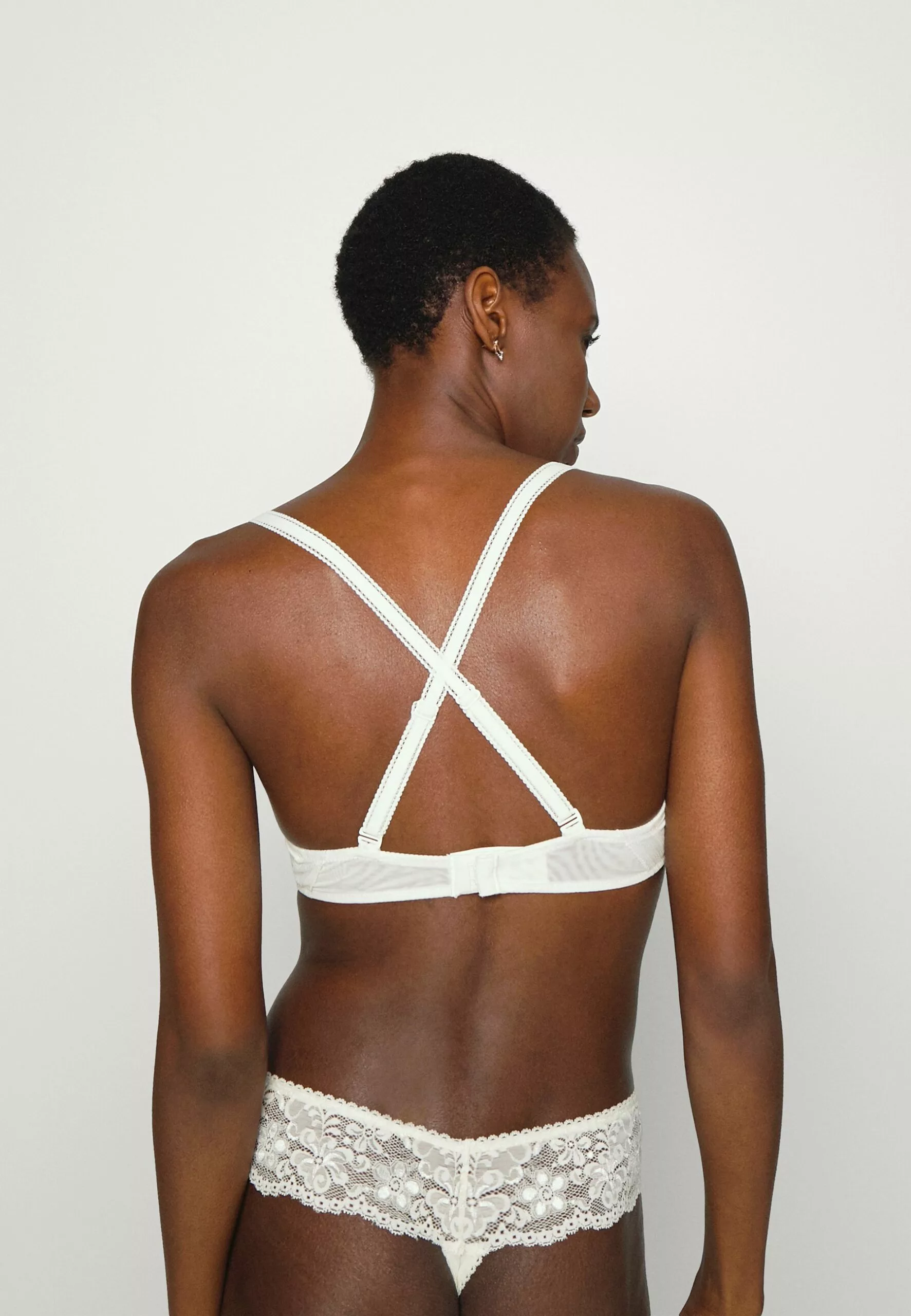 Chantelle True Tief - Triangel Bh - Milk 6 Chantelle True Tief - Triangel Bh - Milk - Afbeelding 4