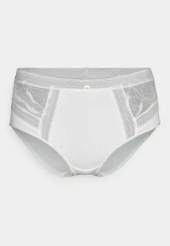 Chantelle True - Slip - Milk -Chantelle Winkel 11fbf6f4a07b408998bb9315470614d3