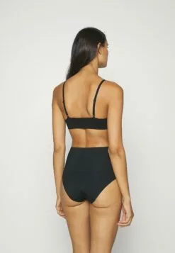 Chantelle Smooth Comfort High Waist Brief - Shapewear - Black 9 Chantelle Smooth Comfort High Waist Brief - Shapewear - Black -Chantelle Winkel 184d0ccb2305415290af66b643cbbef9