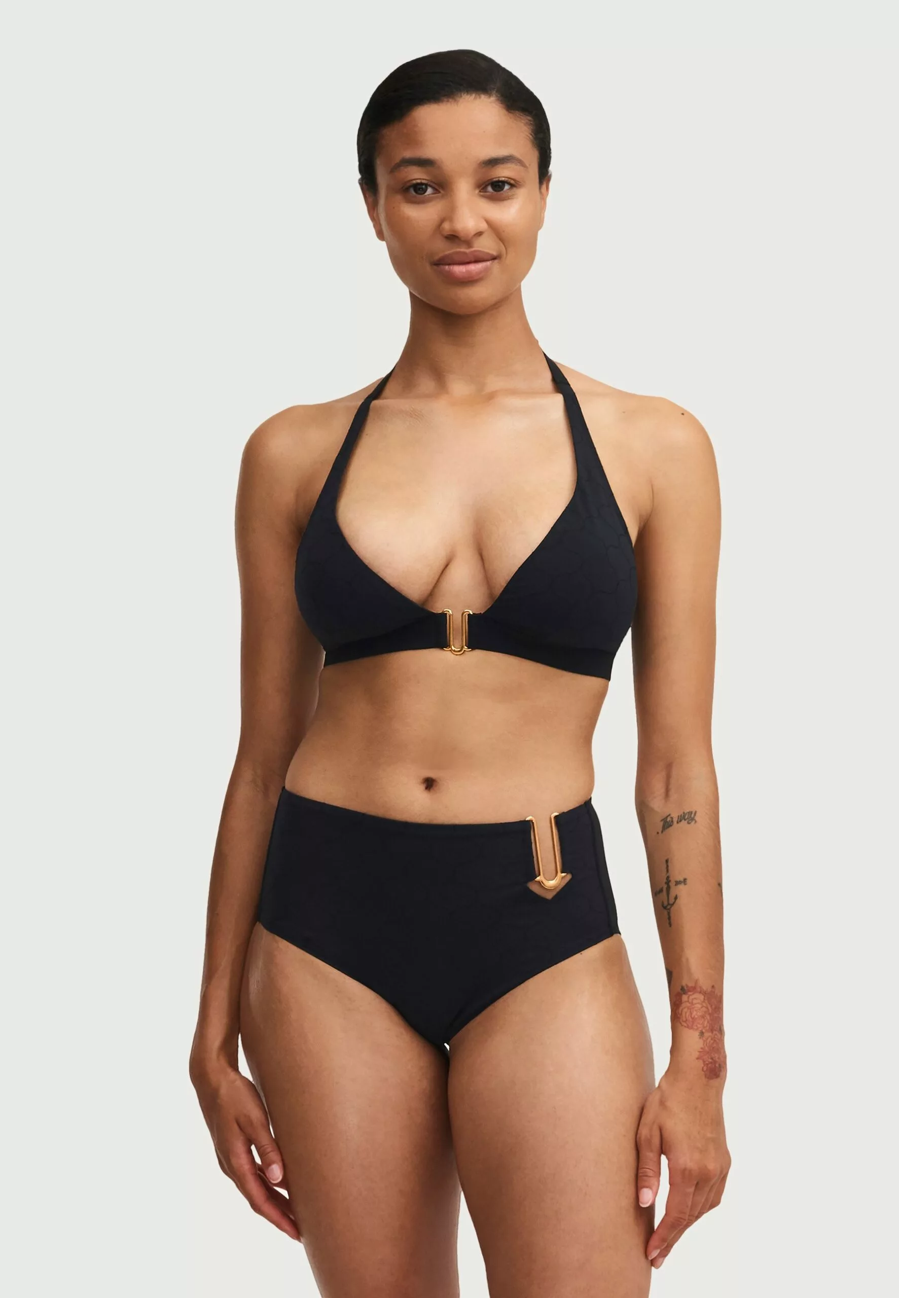 Chantelle Glow Wirefree Plunge Bra - Bikinitop - Black 3 Chantelle Glow Wirefree Plunge Bra - Bikinitop - Black - Afbeelding 2