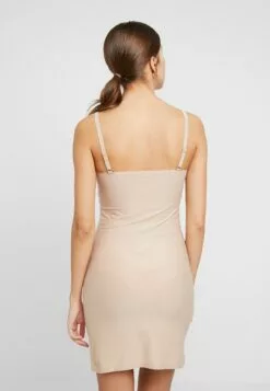 Chantelle Soft Unterkleid - Shapewear - Nude -Chantelle Winkel 3572d248344a4bddb05d8dc447c132c2