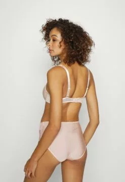 Chantelle Chic Essential - Slip - Beige Dore -Chantelle Winkel 3b1a0d31f6624c6a946386797d92bdcc