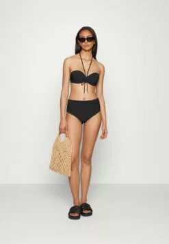 Chantelle Winkel -Chantelle Winkel 475bdd26c4e64972b5075527d45e4a94