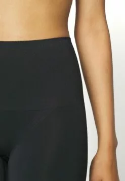 Chantelle Smooth Comfort Panty - Shapewear - Black -Chantelle Winkel 723fc5a1e29041c794d0df124119e239