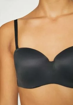 Chantelle Norah Bandeau- Strapless Bh - Black -Chantelle Winkel 73c10b273b4f44ef9e709b2683c955ee