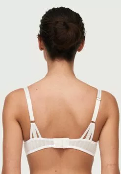 Chantelle Summer Seduction Extra Bra - Push-Up Bh - Ivory -Chantelle Winkel 7aeaa5c3d2a14adc9b5b270d8075ec0b
