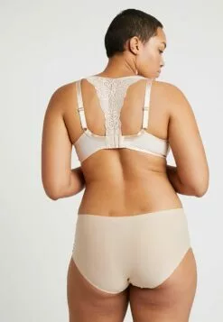 Chantelle Plus Softstretch Shorty - Shapewear - Nude -Chantelle Winkel 80aa00c4a4e04f329d6d40d251d305e9