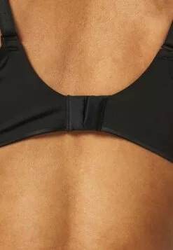 Chantelle Essentiall - T-Shirt Bh - Schwarz -Chantelle Winkel 8896f6d063304da8b122ac9ad30ea4b4