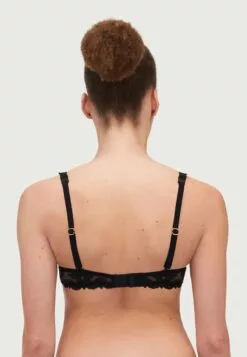 Chantelle Champs Elysees Covering Memory Bra - Beugel Bh - Black -Chantelle Winkel 8cffa7a441b7447c8e8f707100a10109