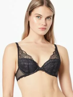 Chantelle Winkel -Chantelle Winkel 8e6f4510a36b5772bc530b59383ee038