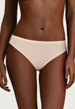 Chantelle String - Beige -Chantelle Winkel a530ee6f7bf242548b0a920384b00459
