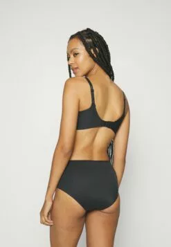 Chantelle Graphic Support High Waisted Brief - Slip - Black -Chantelle Winkel b37fadf38cd247a5a4cfb0e4d2c0303e