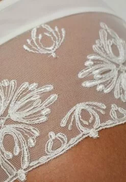 Chantelle Champs Elysees - Slip - Ivory -Chantelle Winkel ba61aa7b84414f388f5c534d1f73efde