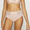 Chantelle Chic Essential - Slip - Beige Dore -Chantelle Winkel bd88a90b7e574e3b8c3896ae377abe74