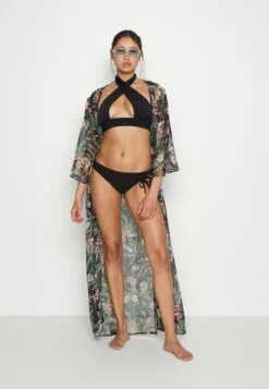 Chantelle Winkel -Chantelle Winkel cccef6b8d85e4997b9e4b6365c0d9beb