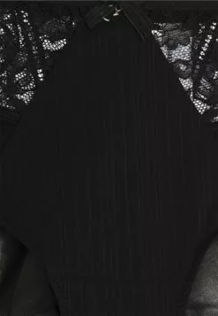 Chantelle Onderbroeken - Schwarz -Chantelle Winkel d01017f949754340b791162e14799ea1