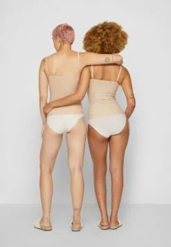 Chantelle Softstretch Top Mit Spaghettiträgern - Hemd - Nude -Chantelle Winkel d013fe899a924a9fa15da2da46d201a4