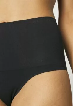 Chantelle Smooth Comfort High Waist Brief - Shapewear - Black 11 Chantelle Smooth Comfort High Waist Brief - Shapewear - Black -Chantelle Winkel d558e2a2afdc4a828aaf7eb24b6f88a8