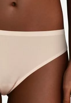 Chantelle String - Beige -Chantelle Winkel df4ecc7a1e4f4e699d8ec8d97b7763cd